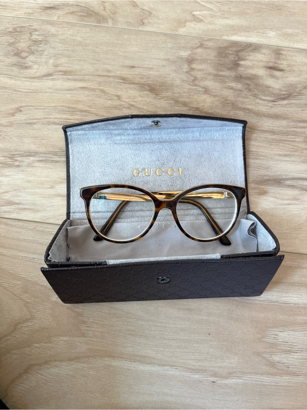 Gucci Tortoiseshell and Gold Cat-Eye Glasses